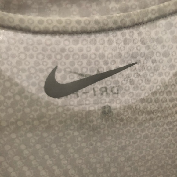 SOLD NIKE Running DRI FIT SZ M BARELY USED - Picture 4 of 4